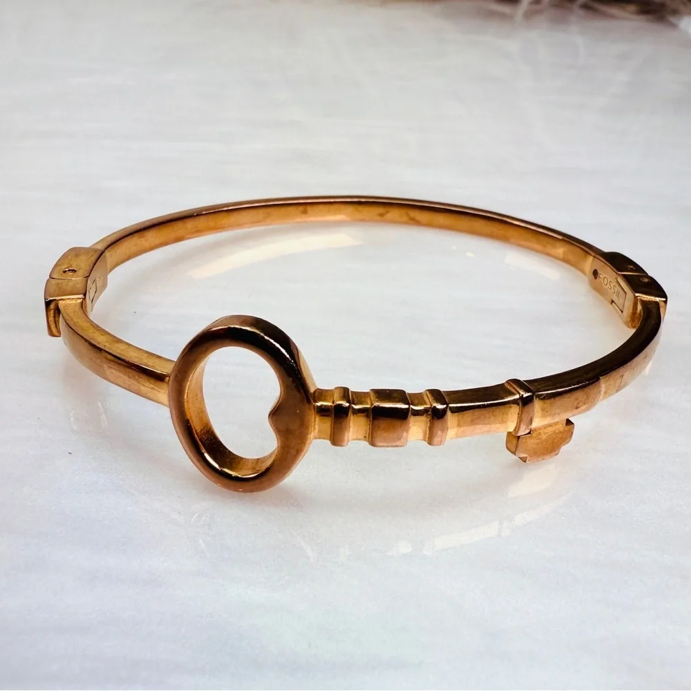 Vintage Coppertone Key Bangle Bracelet